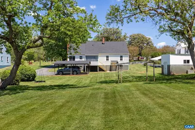 9070 Spotswood Trl, Stanardsville, VA 22973 - Photo 11