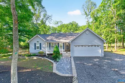 137 Jefferson Dr, Palmyra, VA 22963 - Photo 1
