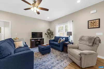 261 Barrington Dr, Stanardsville, VA 22973 - Photo 5