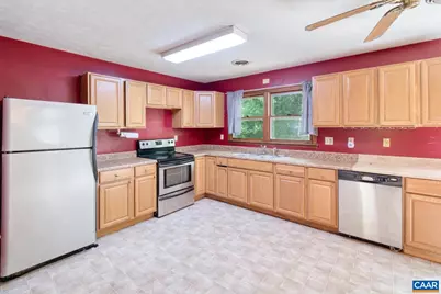 748 Snow Mountain Rd, Stanardsville, VA 22973 - Photo 9