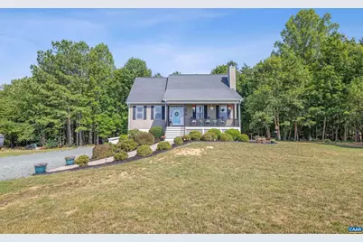 306 Rosewood Dr, Scottsville, VA 24590 - Photo 3