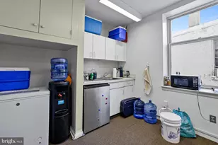 729 8th St SE, Washington, DC 20003 - Photo 25