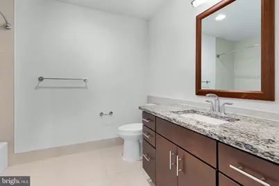 880 New Jersey Avenue SE #1 BR INTERIOR UNIT, Washington, DC 20003 - Photo 5