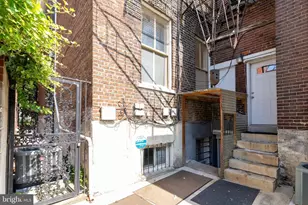 715 G St SE, Washington, DC 20003 - Photo 33