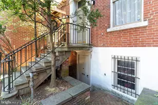 715 G St SE, Washington, DC 20003 - Photo 5