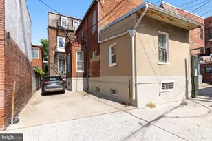 715 G St SE, Washington, DC 20003 - Photo 31