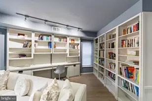 2102 R St NW, Washington, DC 20008 - Photo 23