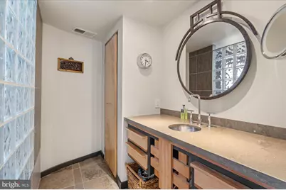 2102 R Street NW, Washington, DC 20008 - Photo 39