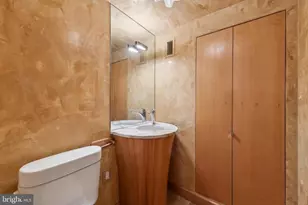 800 25th St NW, Washington, DC 20037 - Photo 5