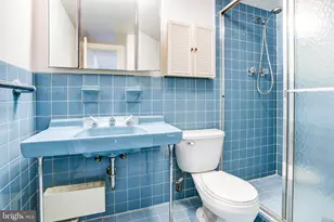 4201 Cathedral Ave NW, Washington, DC 20016 - Photo 33