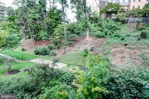 4201 Cathedral Ave NW, Washington, DC 20016 - Photo 35