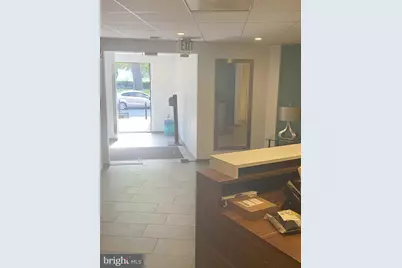 3 Washington Circle NW #403, Washington, DC 20037 - Photo 3