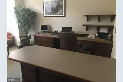 512 C Street NE, Washington, DC 20002 - Photo 5