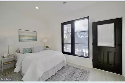 1619 Isherwood Street NE #4, Washington, DC 20002 - Photo 9