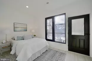 1619 Isherwood St NE, Washington, DC 20002 - Photo 9