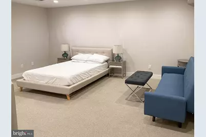 1072 Thomas Jefferson Street NW, Washington, DC 20007 - Photo 37