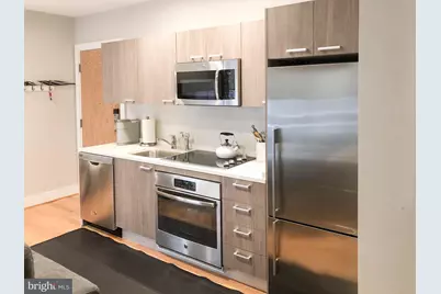 1072 Thomas Jefferson Street NW, Washington, DC 20007 - Photo 41