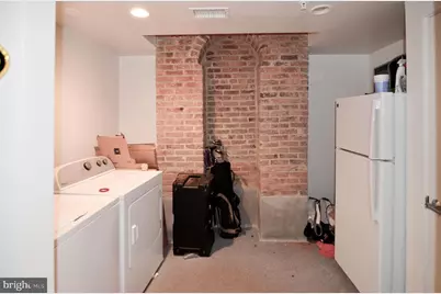 1072 Thomas Jefferson Street NW, Washington, DC 20007 - Photo 15