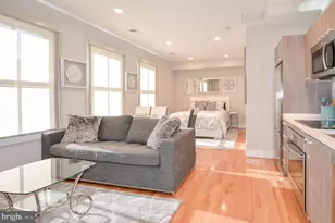 1072 Thomas Jefferson St NW, Washington, DC 20007 - Photo 45