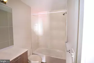 1072 Thomas Jefferson St NW, Washington, DC 20007 - Photo 53