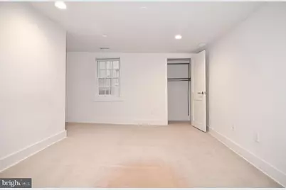 1072 Thomas Jefferson Street NW, Washington, DC 20007 - Photo 25