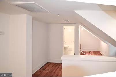 1072 Thomas Jefferson Street NW, Washington, DC 20007 - Photo 27