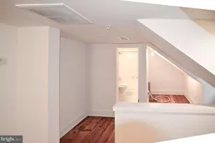 1072 Thomas Jefferson St NW, Washington, DC 20007 - Photo 27