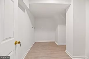 747 Newton Pl NW, Washington, DC 20010 - Photo 15