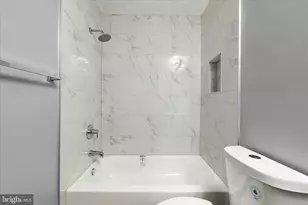 1121 Harvard St NW, Washington, DC 20009 - Photo 25