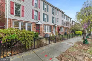 1121 Harvard St NW, Washington, DC 20009 - Photo 3