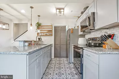 1377 K Street SE #2, Washington, DC 20003 - Photo 5