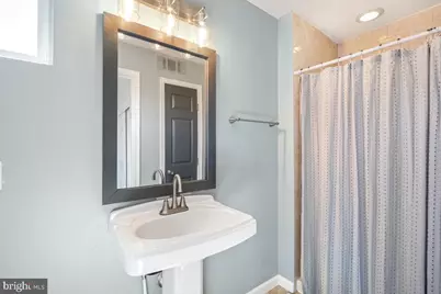 1377 K Street SE #2, Washington, DC 20003 - Photo 21