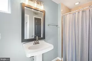 1377 K St SE, Washington, DC 20003 - Photo 21