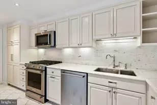 2500 Virginia Ave NW, Washington, DC 20037 - Photo 9