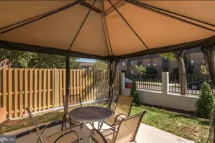 1320 I St NE, Washington, DC 20002 - Photo 31