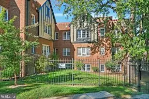 208 Farragut St NW, Washington, DC 20011 - Photo 7