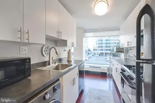 1101 3rd St SW, Washington, DC 20024 - Photo 19