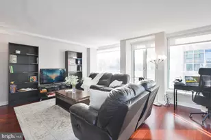 1101 3rd St SW, Washington, DC 20024 - Photo 7