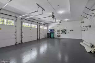 1935 Foxview Circle NW, Washington, DC 20007 - Photo 47