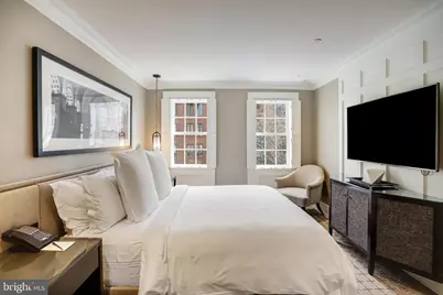 1040 31st Street NW, Washington, DC 20007 - Photo 17