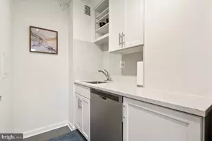 1545 18th St NW, Washington, DC 20036 - Photo 19