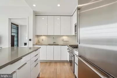 45 Sutton Square SW #602, Washington, DC 20024 - Photo 3