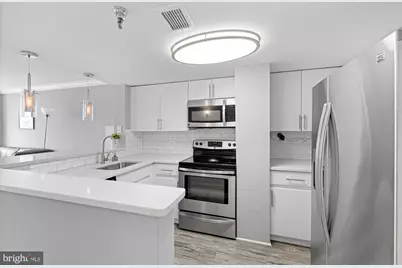 701 Pennsylvania Avenue NW #PH2, Washington, DC 20004 - Photo 3