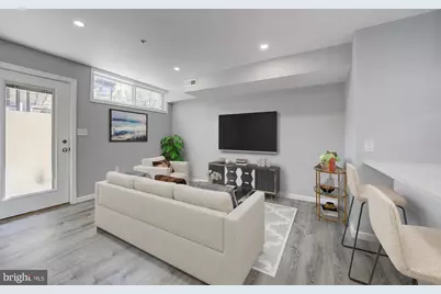 832 19th Street NE #A, Washington, DC 20002 - Photo 3