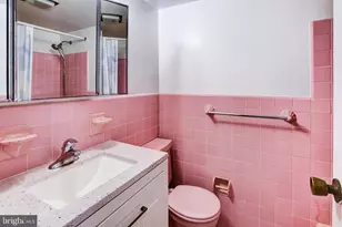 4201 Cathedral Ave NW, Washington, DC 20016 - Photo 37