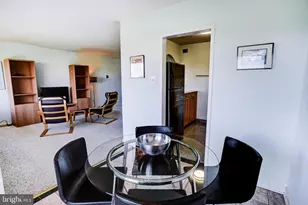 4201 Cathedral Ave NW, Washington, DC 20016 - Photo 23