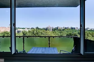 4201 Cathedral Ave NW, Washington, DC 20016 - Photo 41