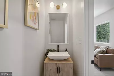 639 NW Columbia Road NW, Washington, DC 20001 - Photo 25