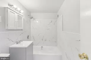 730 24th St NW, Washington, DC 20037 - Photo 11