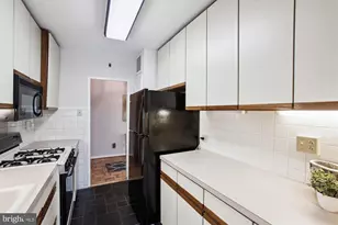 2475 Virginia Ave NW, Washington, DC 20037 - Photo 21